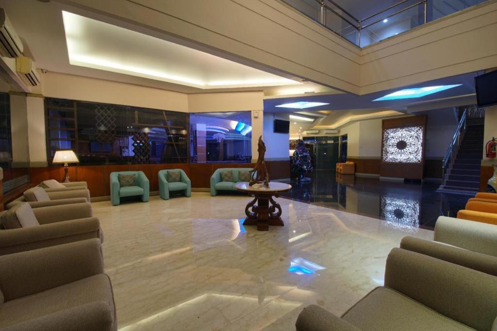 Hotel New Puri Garden Bandara Semarang Exterior foto